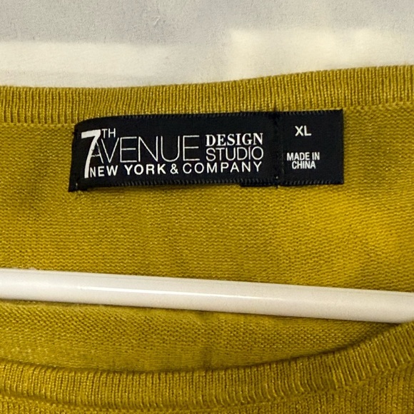 7th Avenue Design Studio Green Long Sleeve Sweater w/ Faux Blouse Bottom - Picture 5 of 6